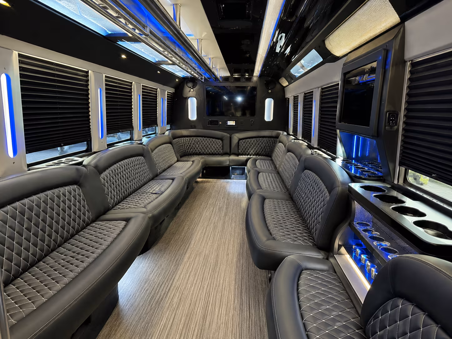 quincy charter bus interior 2